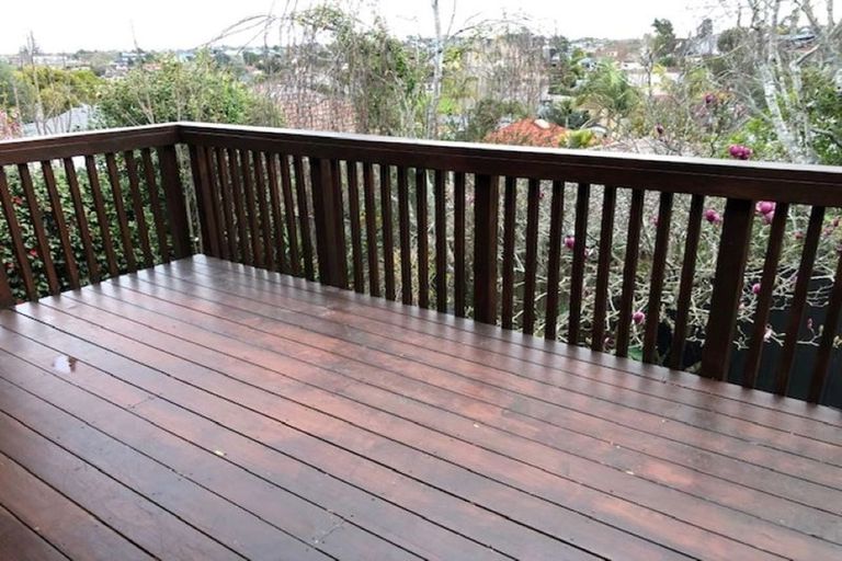 Photo of property in 2/67 Prince Regent Drive, Half Moon Bay, Auckland, 2012