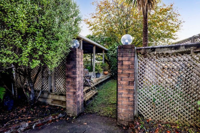 Photo of property in 20 Heaphy Street, Westown, New Plymouth, 4310