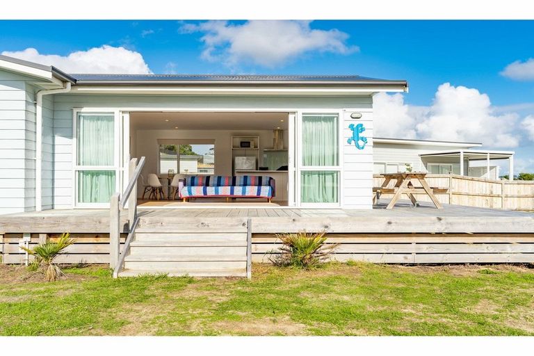 Photo of property in 25 Northcoast Place, Mangawhai Heads, Mangawhai, 0505