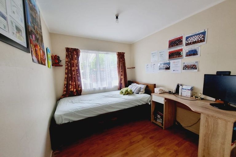 Photo of property in 2/1 Pimento Place, New Lynn, Auckland, 0600