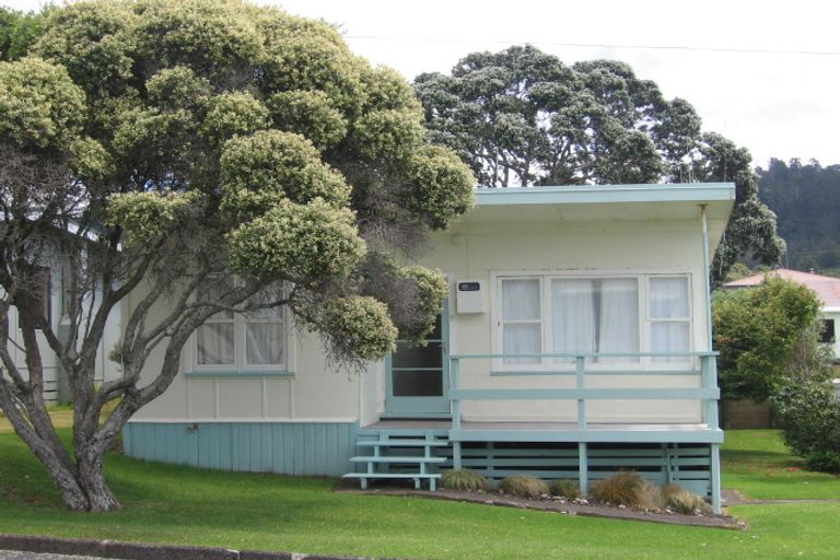 Photo of property in 9 Wallnutt Avenue, Waihi Beach, 3611