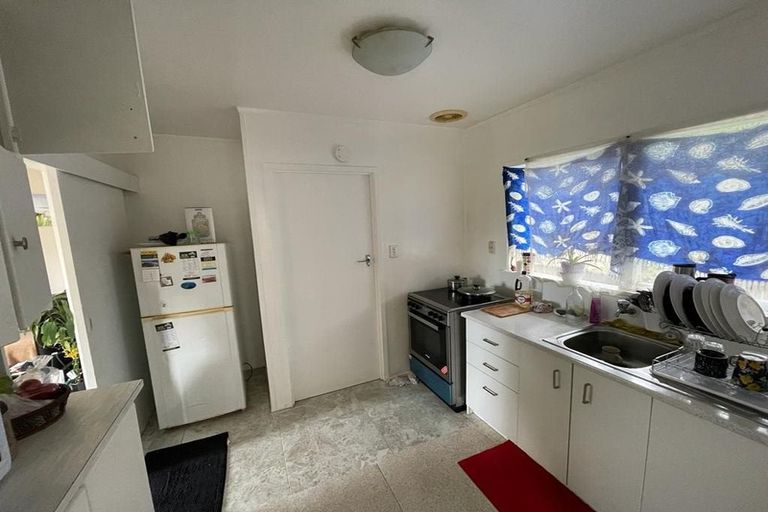 Photo of property in 2/176 Archers Road, Glenfield, Auckland, 0629