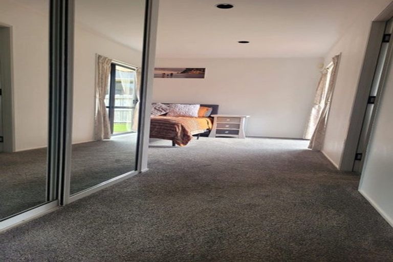 Photo of property in 10 Orangewood Drive, Northpark, Auckland, 2013