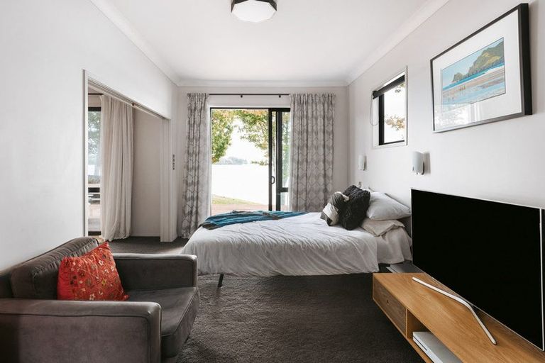 Photo of property in 6 Harbourside Way, Welcome Bay, Tauranga, 3112