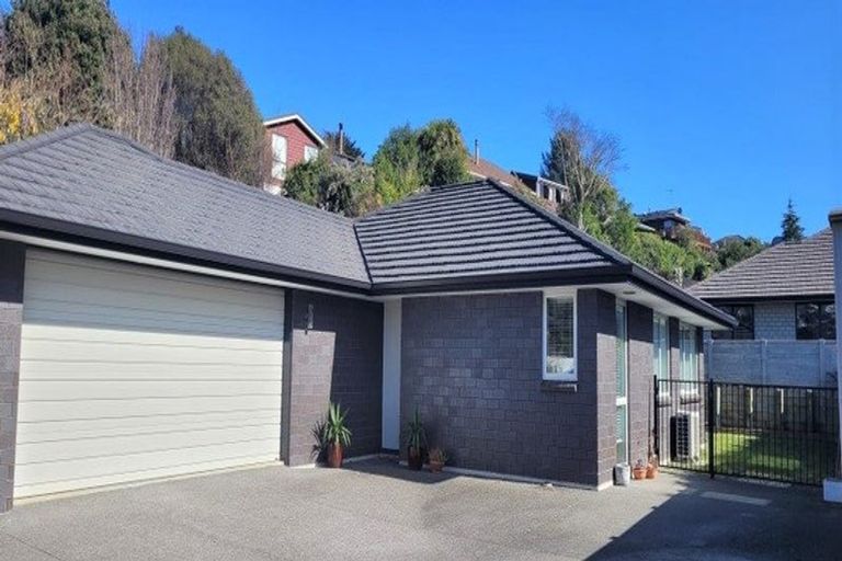 Photo of property in 19 Mooring Close, Whitby, Porirua, 5024