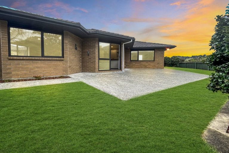 Photo of property in 65 Percy Kinsman Crescent, Riverstone Terraces, Upper Hutt, 5018