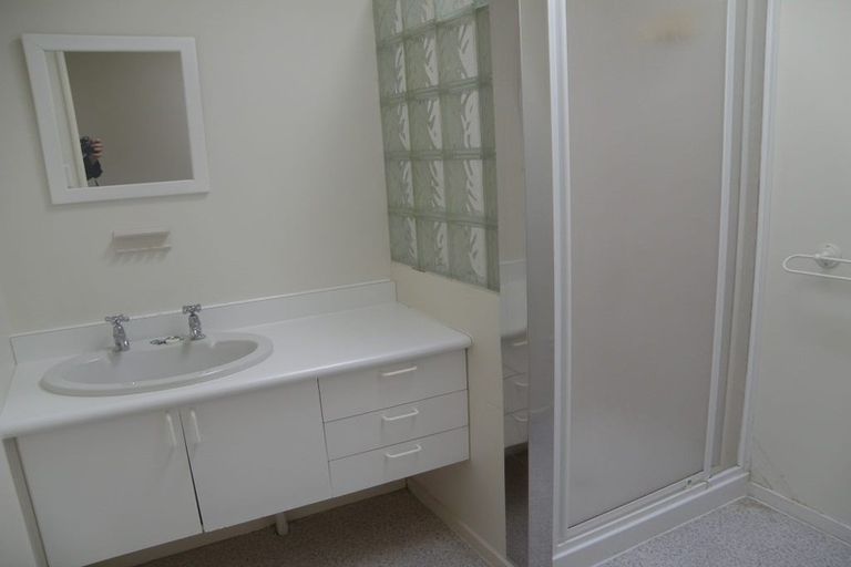 Photo of property in 5/2 Malcolm Lane, Thorndon, Wellington, 6011