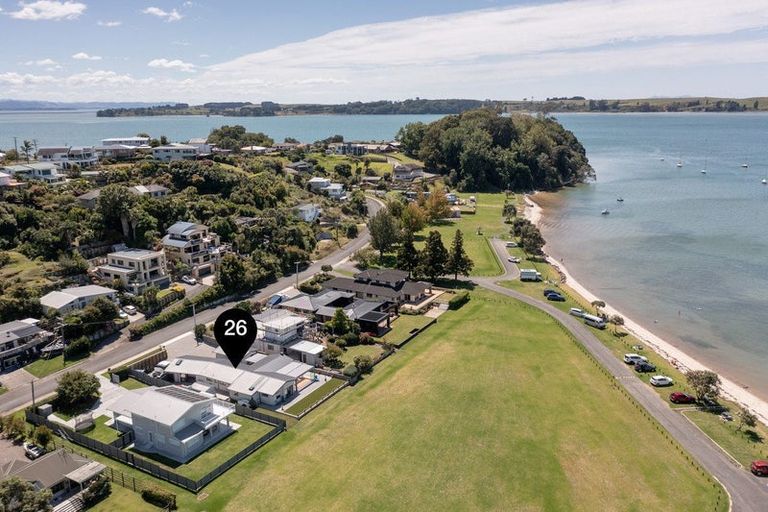 Photo of property in 26 Harbour View Road, Omokoroa, 3114