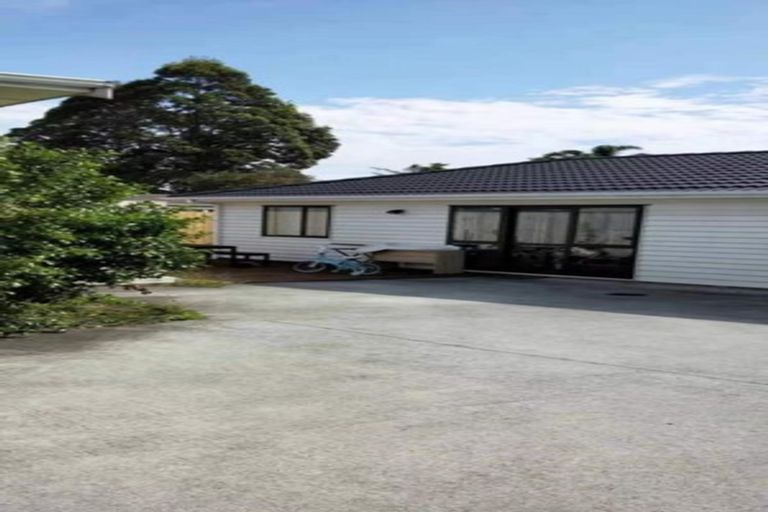 Photo of property in 5 Wilbur Place, Pakuranga Heights, Auckland, 2010