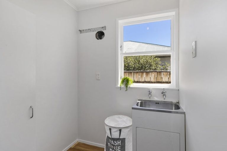 Photo of property in 46 Moores Valley Road, Wainuiomata, Lower Hutt, 5014