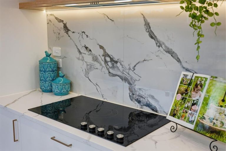 Photo of property in 47 Derbyshire Lane, Karaka, Papakura, 2580