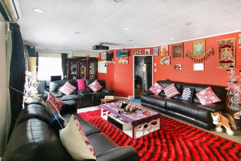 Photo of property in 45 Aldern Road, Massey, Auckland, 0614