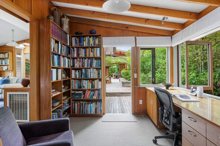 Photo of property in 68-70 Matakatia Parade, Matakatia, Whangaparaoa, 0930