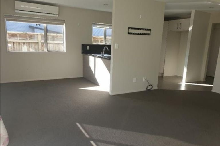 Photo of property in 18/45a Swanson Road, Henderson, Auckland, 0610