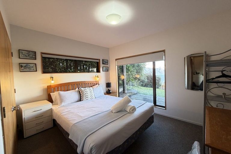 Photo of property in 15b Cameron Place, Fernhill, Queenstown, 9300
