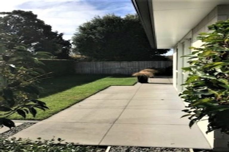 Photo of property in 10 Saltwood Lane, Bethlehem, Tauranga, 3110