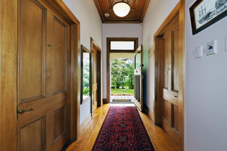 Photo of property in 54 Upland Road, Huia, Auckland, 0604