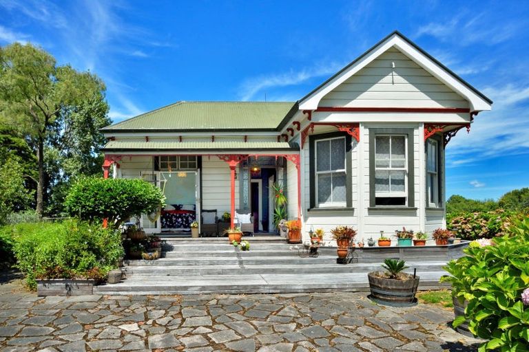 Photo of property in 72 Main Road, Makaraka, Gisborne, 4010