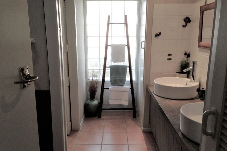 Photo of property in 47 Jaemont Avenue, Te Atatu South, Auckland, 0610