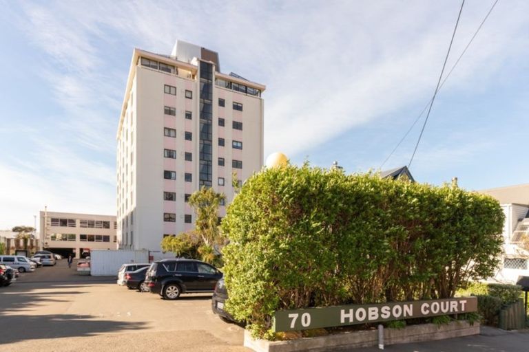 Photo of property in Hobson Court Flats, 55/70 Hobson Street, Thorndon, Wellington, 6011