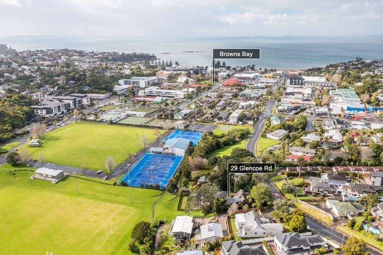 Photo of property in 29 Glencoe Road, Browns Bay, Auckland, 0630