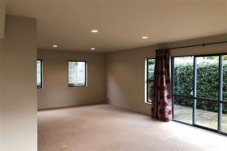 Photo of property in 6/64 Schnapper Rock Road, Schnapper Rock, Auckland, 0632