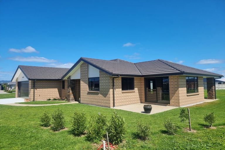 Photo of property in 12 Breton Drive, Waipu, 0510