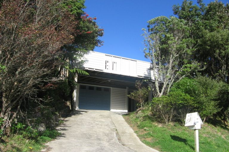 Photo of property in 7 Rakeiora Grove, Korokoro, Lower Hutt, 5012