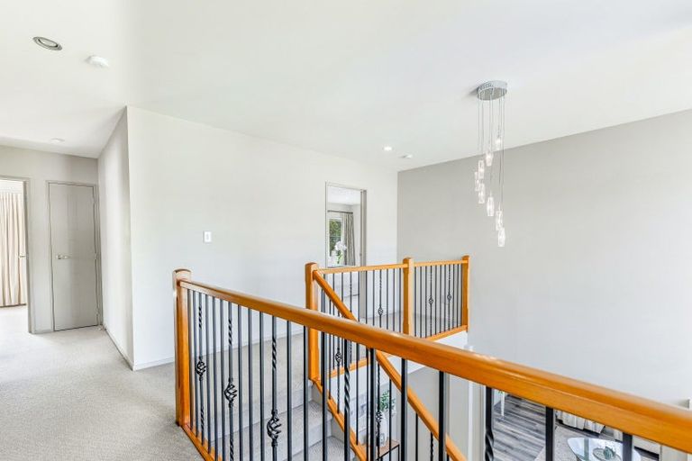 Photo of property in 12 Kunzea Place, Greenhithe, Auckland, 0632