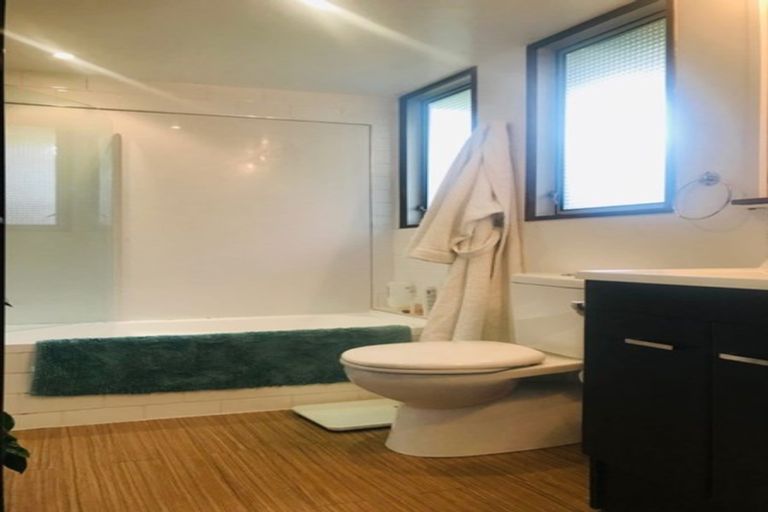 Photo of property in 246 Houghton Bay Road, Houghton Bay, Wellington, 6023