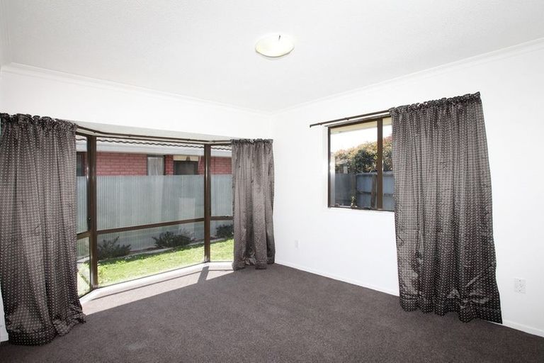 Photo of property in 2/26 Strickland Street, Sydenham, Christchurch, 8023