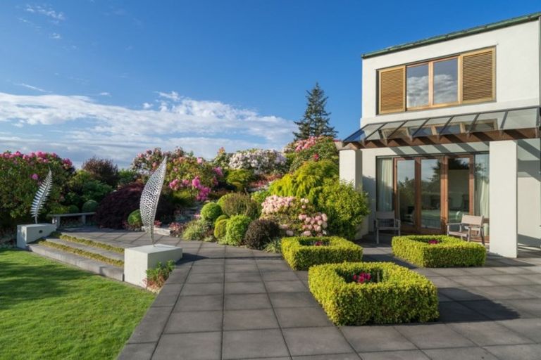 Photo of property in 27 Wakeman Road, Acacia Bay, Taupo, 3330