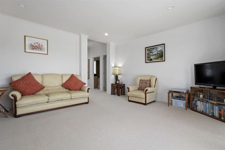 Photo of property in 109 Doncaster Drive, Papamoa Beach, Papamoa, 3118