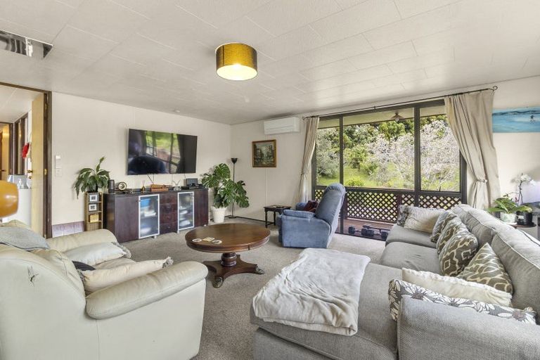 Photo of property in 32 Cemetery Road, Waiuku, 2123