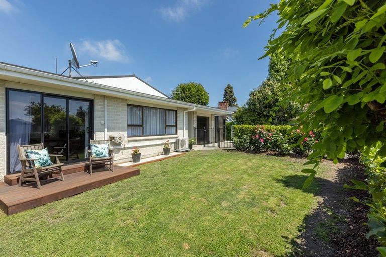 Photo of property in 18 Neeve Road, Taradale, Napier, 4112