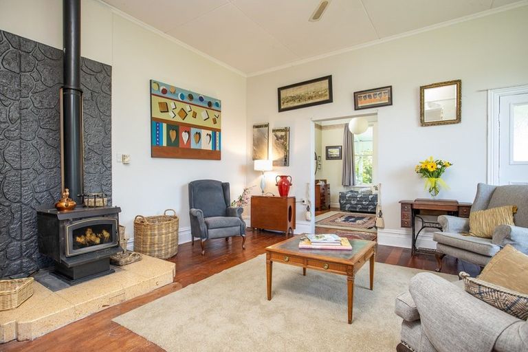 Photo of property in 17 Alfredton Road, Eketahuna, 4900