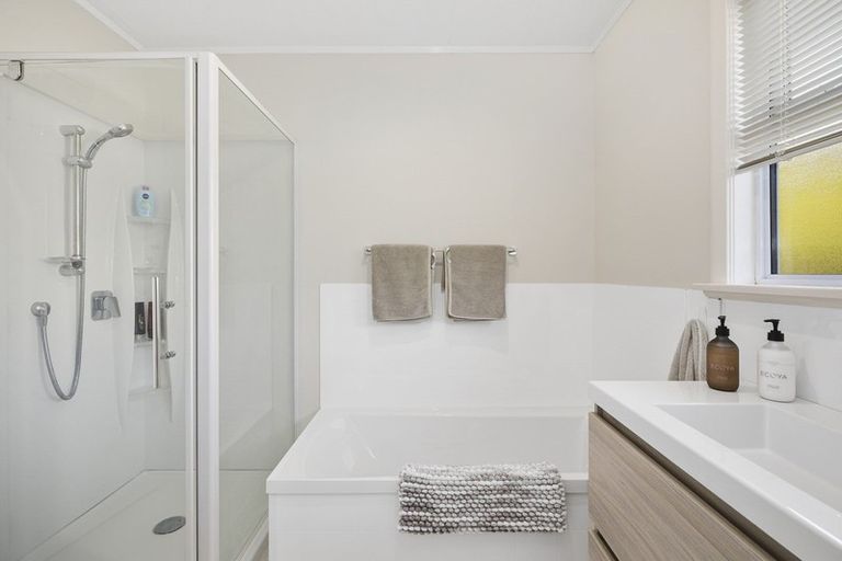 Photo of property in 68 Peel Place, Wainuiomata, Lower Hutt, 5014