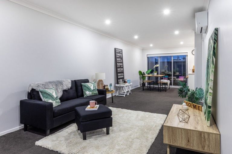 Photo of property in 8 Tieke Lane, Kenepuru, Porirua, 5022