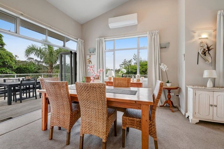 Photo of property in 5 Palm Cove, Arkles Bay, Whangaparaoa, 0932
