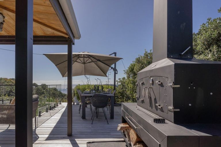 Photo of property in 77 Grange Road, Hahei, Whitianga, 3591