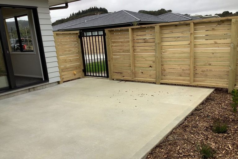 Photo of property in 35 Grovedale Square, Wainuiomata, Lower Hutt, 5014