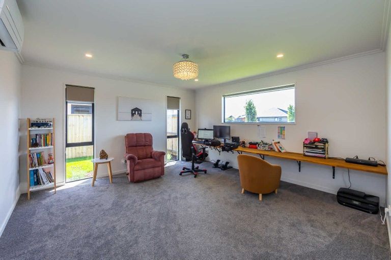Photo of property in 16 Flock Street, Rolleston, 7615