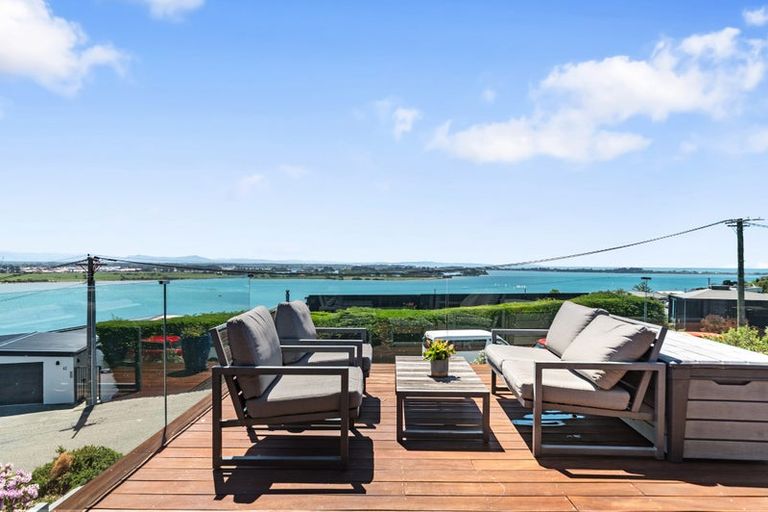 Photo of property in 63 Te Awakura Terrace, Mount Pleasant, Christchurch, 8081