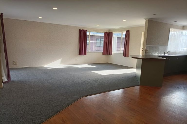 Photo of property in 7a Collie Road, Pukekohe, 2120