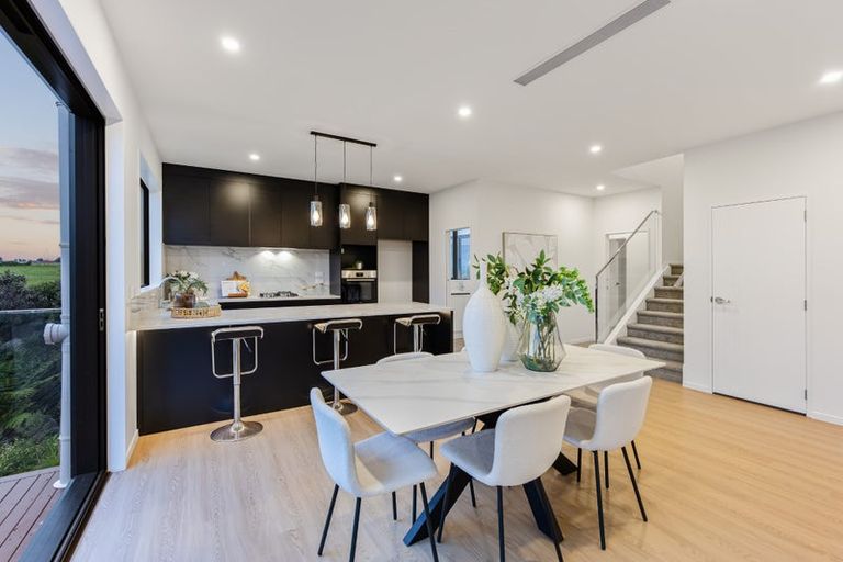 Photo of property in 14 Ringi Lane, Orewa, 0931