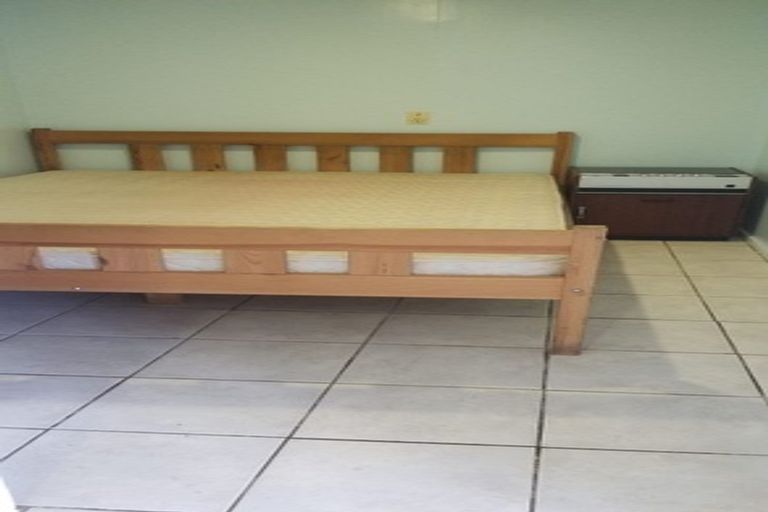 Photo of property in 11 Kohekohe Street, New Lynn, Auckland, 0600