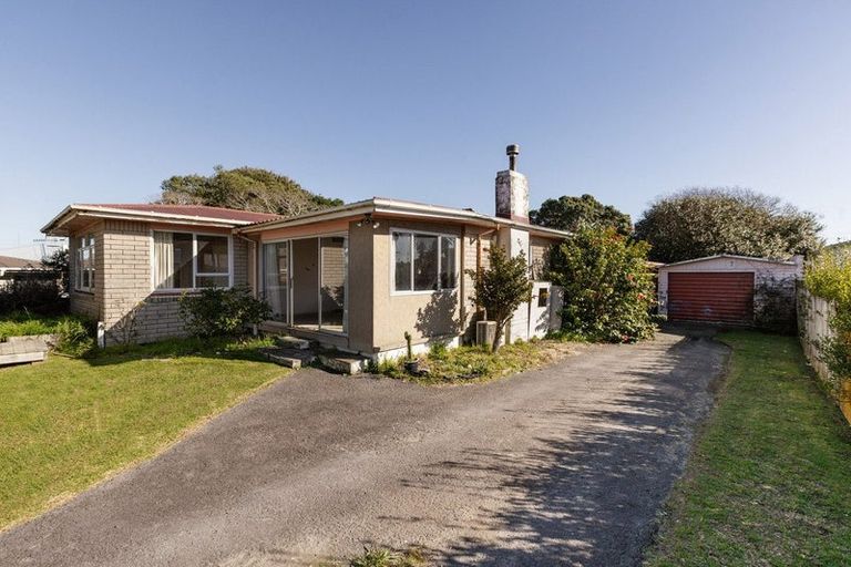 Photo of property in 15 Kaniere Street, Mount Maunganui, 3116