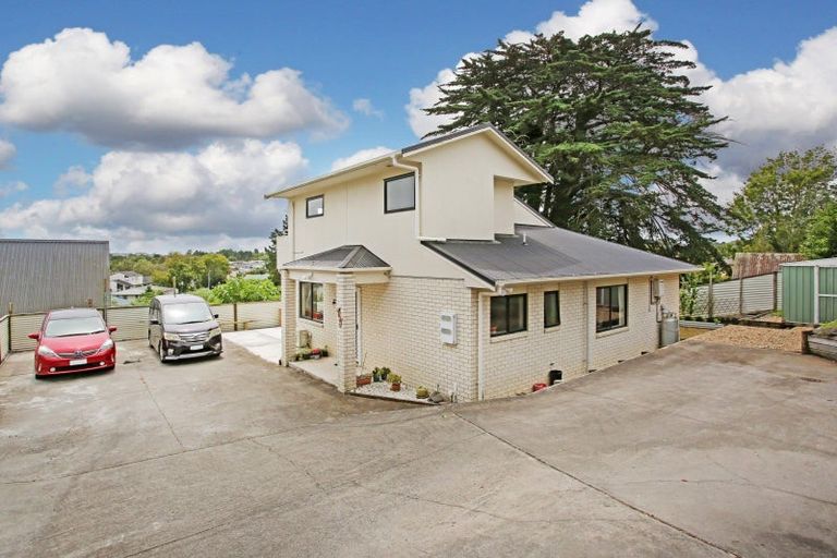 Photo of property in 14a Collingwood Road, Waiuku, 2123