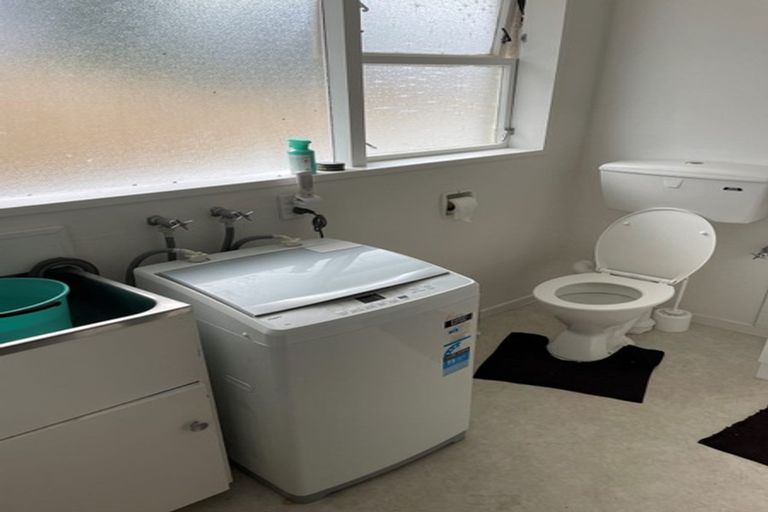 Photo of property in 34 Duchess Place, Maupuia, Wellington, 6022