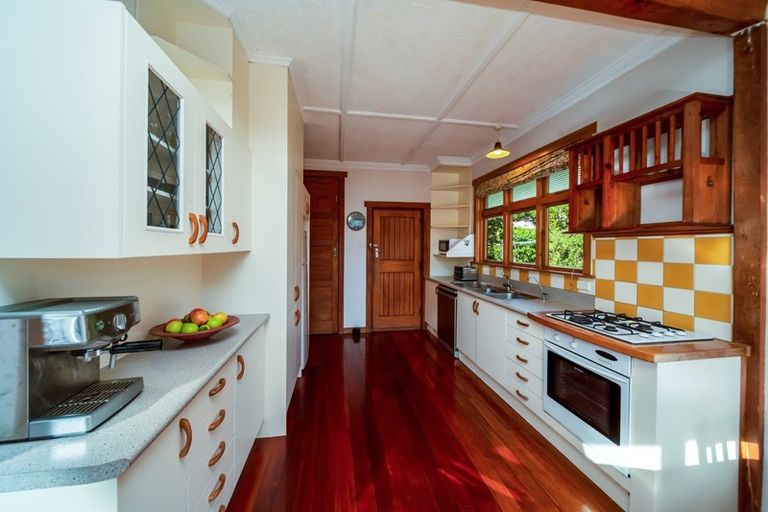 Photo of property in 48 Karina Road, Merrilands, New Plymouth, 4312